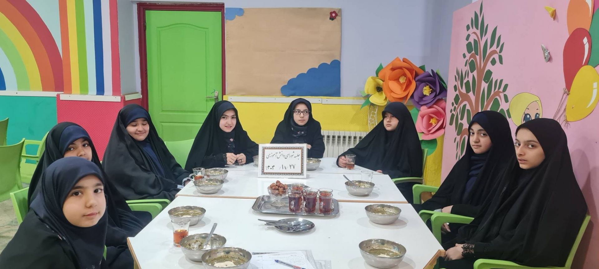 تشکیل جلسه ی شورای دانش آموزی دبستان